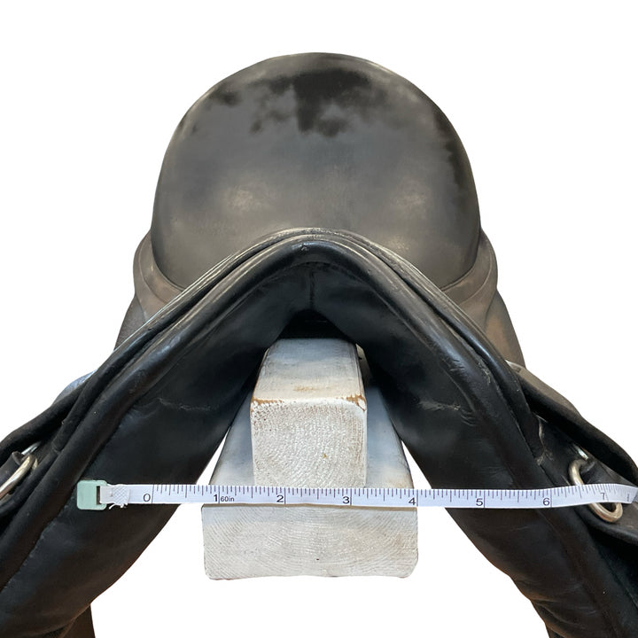 17" Jorge Canaves by Thornhill Vienna II 30cm Medium Used Dressage Saddle