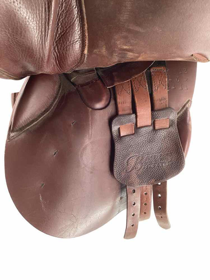 17.5" Custom Saddlery Icon Aviator used close contact saddle