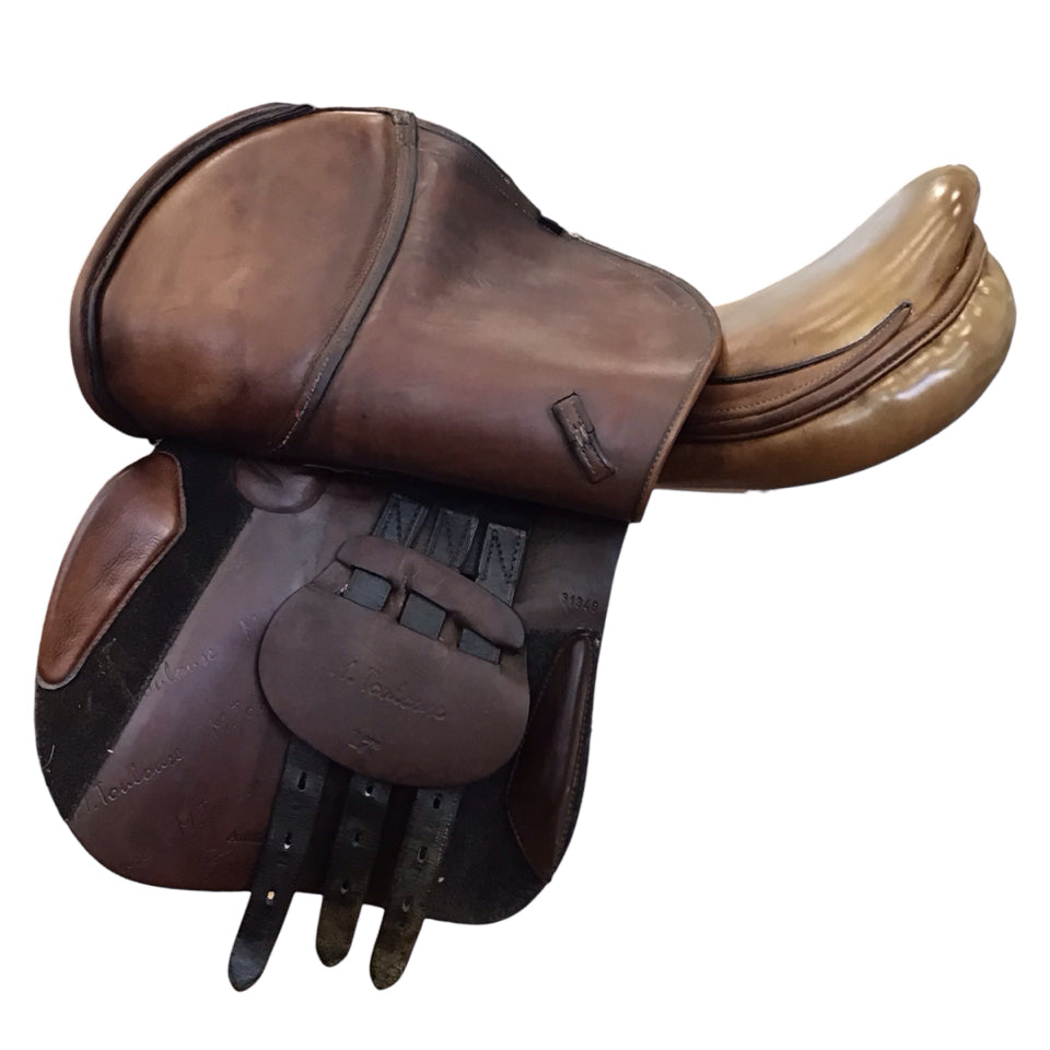 17" M. Toulouse Annice Adjustable Used Hunter/Jumper Saddle - H