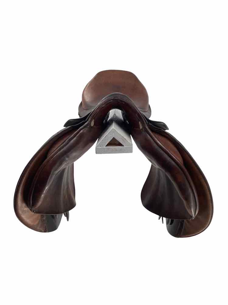 18" Stubben used close contact saddle