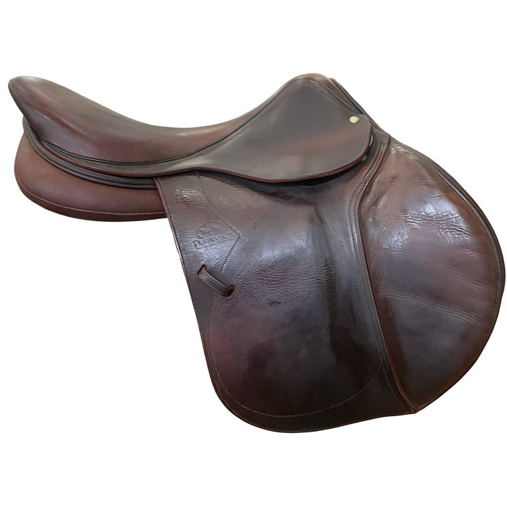 17.5" Devoucoux Socoa Medium Used Hunter/Jumper Saddle