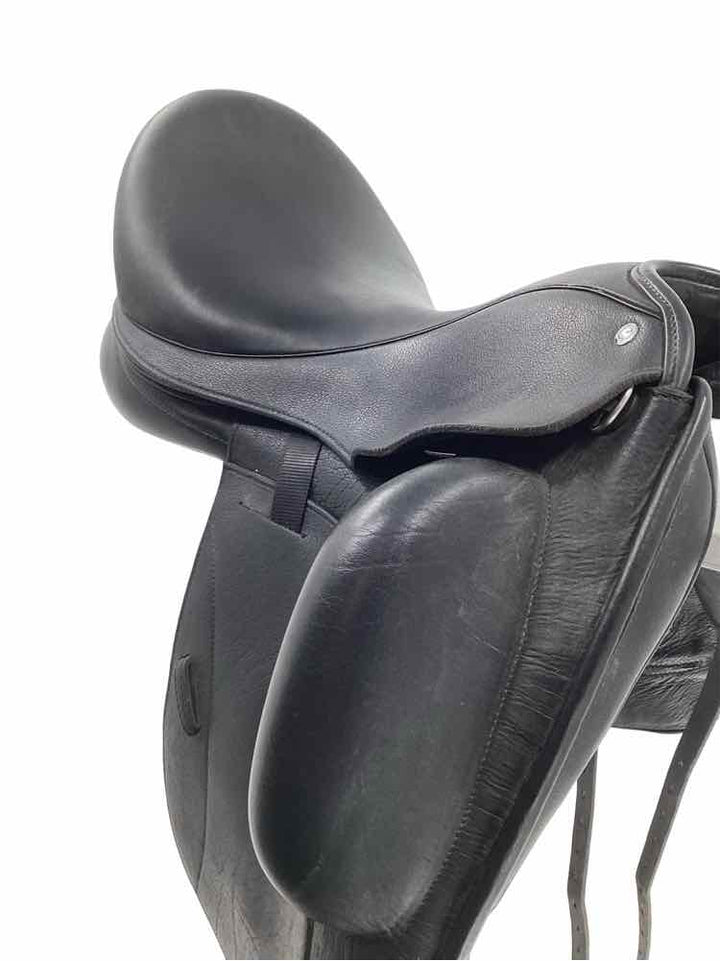 18" Custom Saddlery wool flocked mono flap shorter flap used dressage saddle