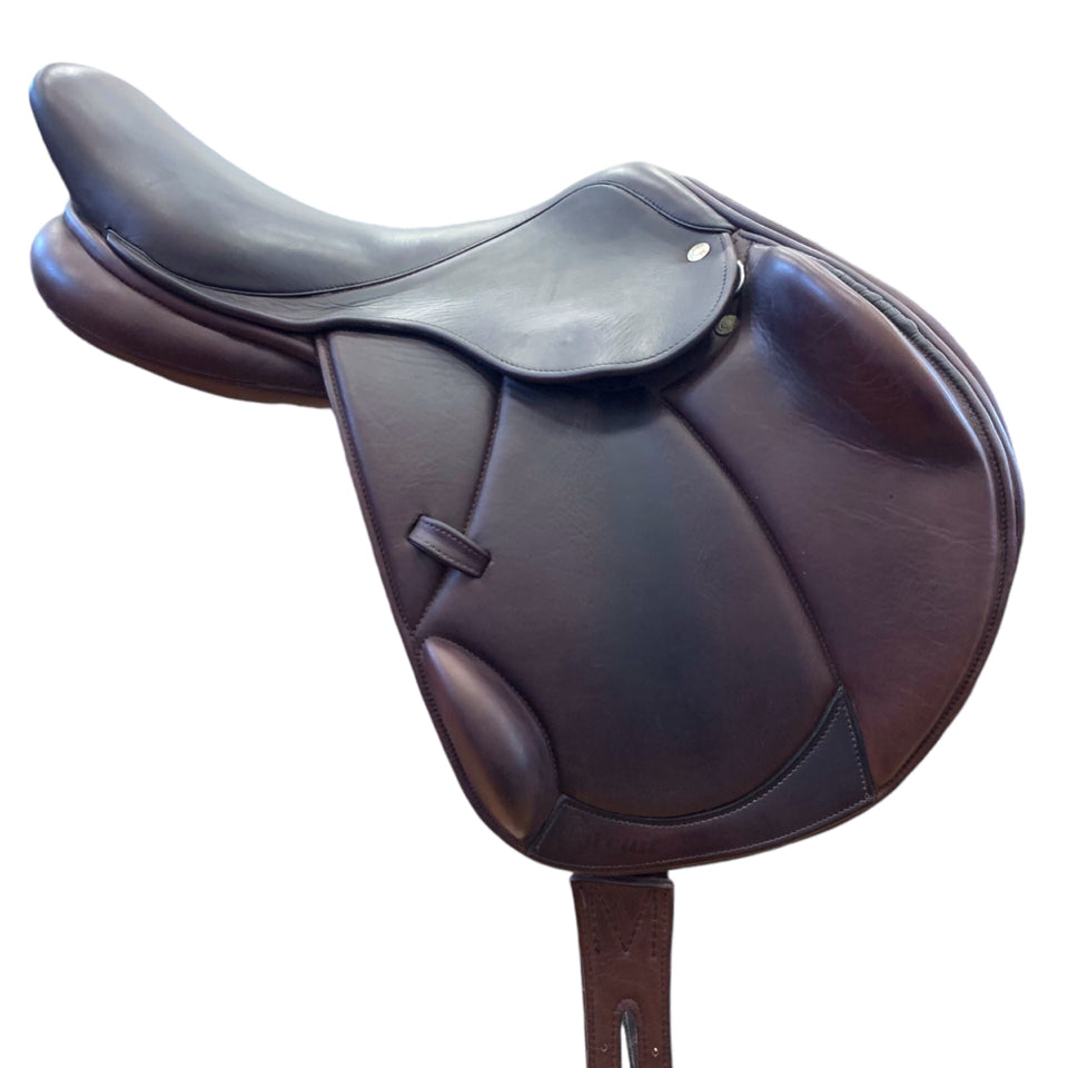 18" Dover Circuit Premier Medium/Wide Used Hunter/Jumper Saddle - H