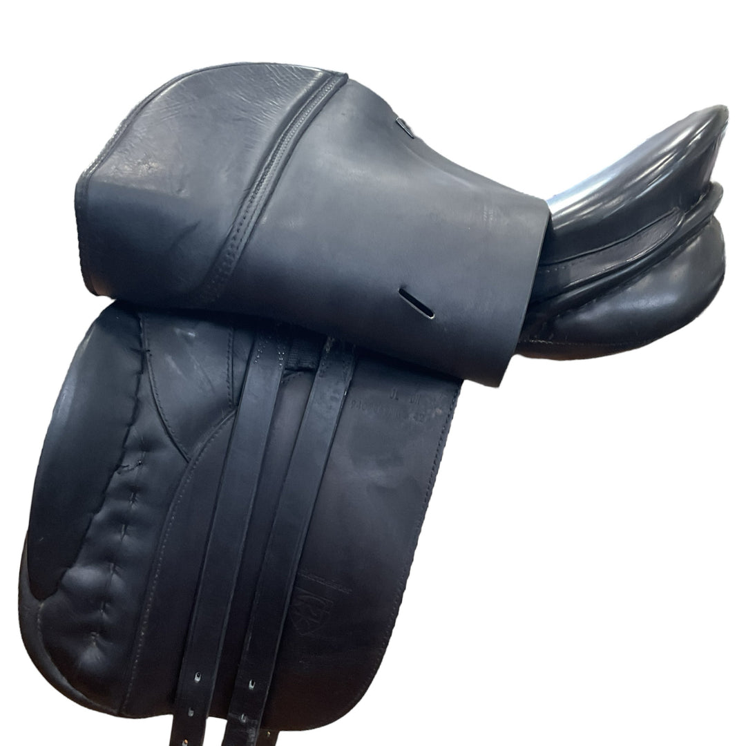 17" Karl Niedersuss Medium Used Dressage Saddle - H