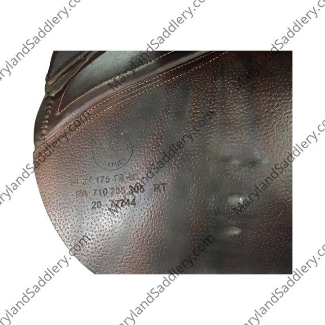 17.5" CWD SE02 Medium Tree Used Close Contact Saddle - C