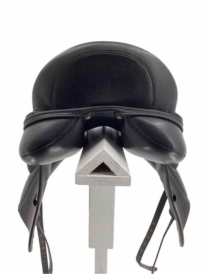 17.5" Veritas used dressage saddle B