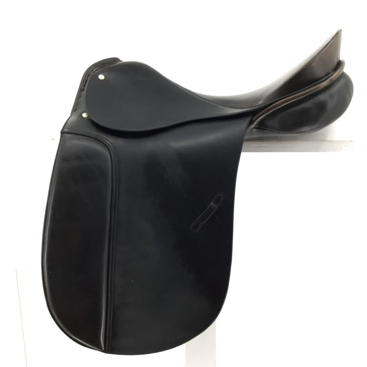 17.5" Max Hopfner used dressage saddle B