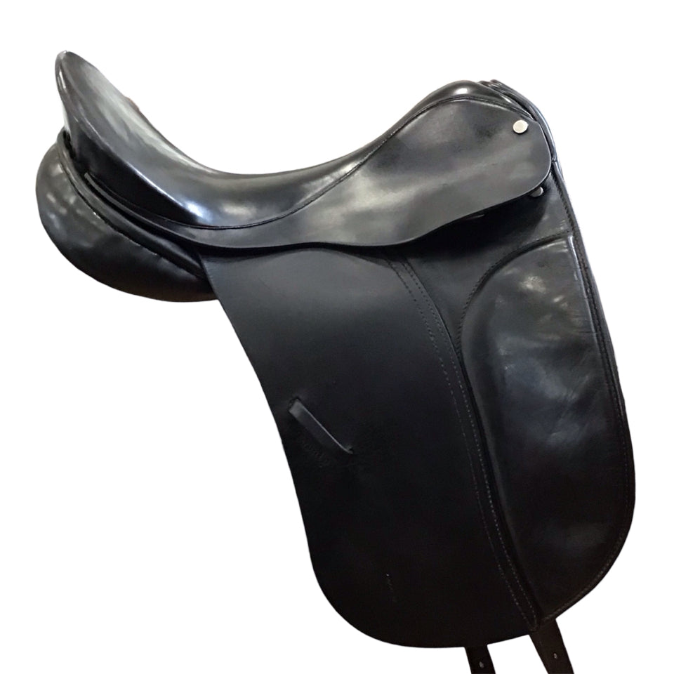 16.5" County Competitor No.3 Fit Med/Wide Used Dressage Saddle