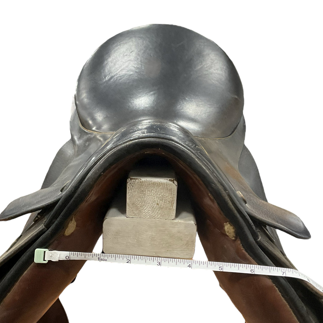 17" Stubben Siegfried 31cm Med/Wide Used All Purpose Saddle - H