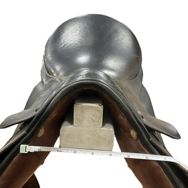 17" Stubben Siegfried 31cm Med/Wide Used All Purpose Saddle - H