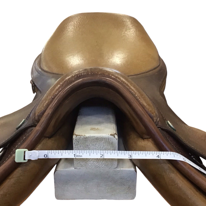 17" Beval World Cup Wide Used Hunter/Jumper Saddle - H