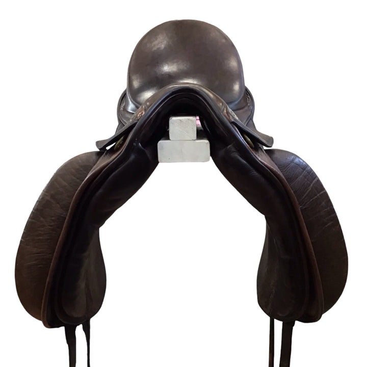 17" Hennig Wide Used Dressage Saddle - H