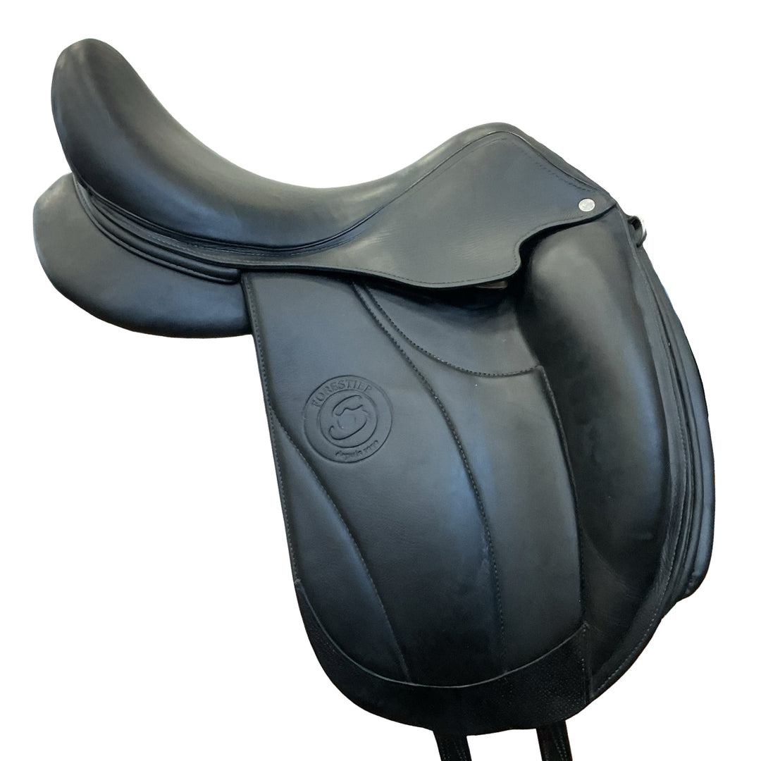17.5" Forestier Aachen Medium Used Dressage Saddle