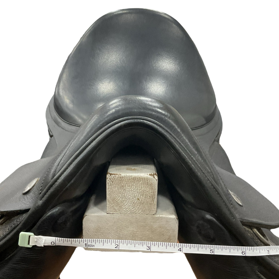 18" Harry Dabbs Jaguar XKC Medium Used Dressage Saddle - H