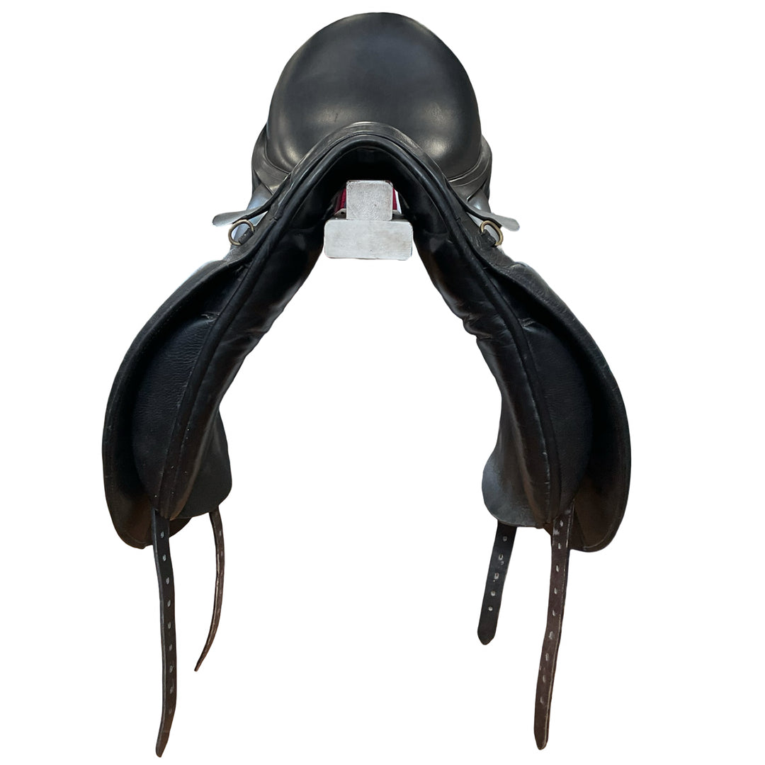 18" Busse Solibel Atlanta Medium Used Dressage Saddle
