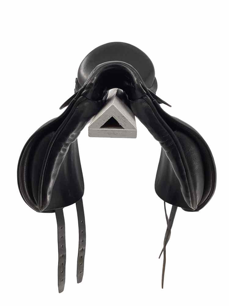 15.5" Lemetex used dressage saddle
