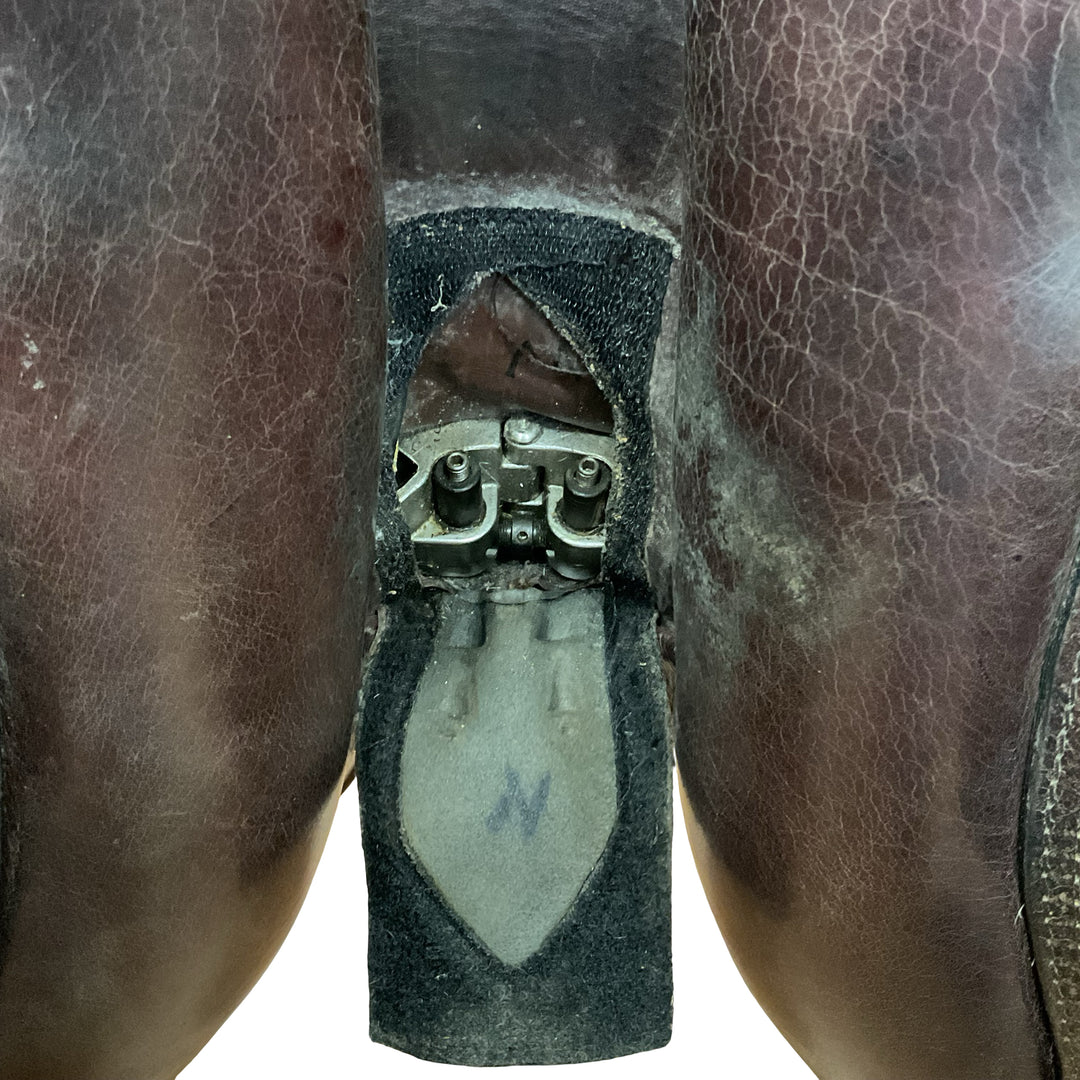 17" M. Toulouse Legano+4 Adjustable Used Hunter/Jumper Saddle