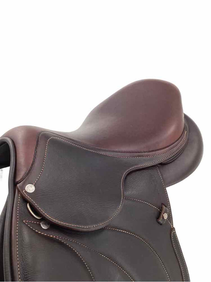 17" Antares used close contact saddle wool flocked