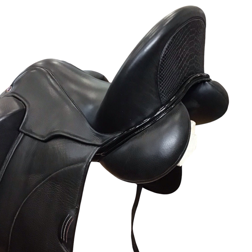 17.5" Tota Comfort System Freedom PRO 2 Medium Used Dressage Saddle - H