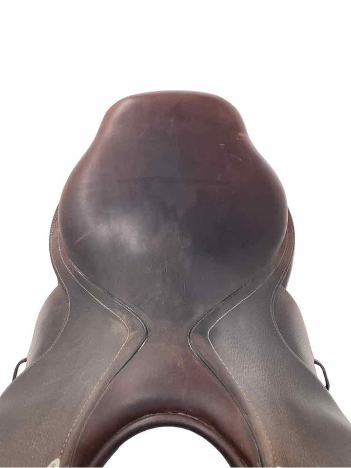 17.5" CWD used close contact saddle