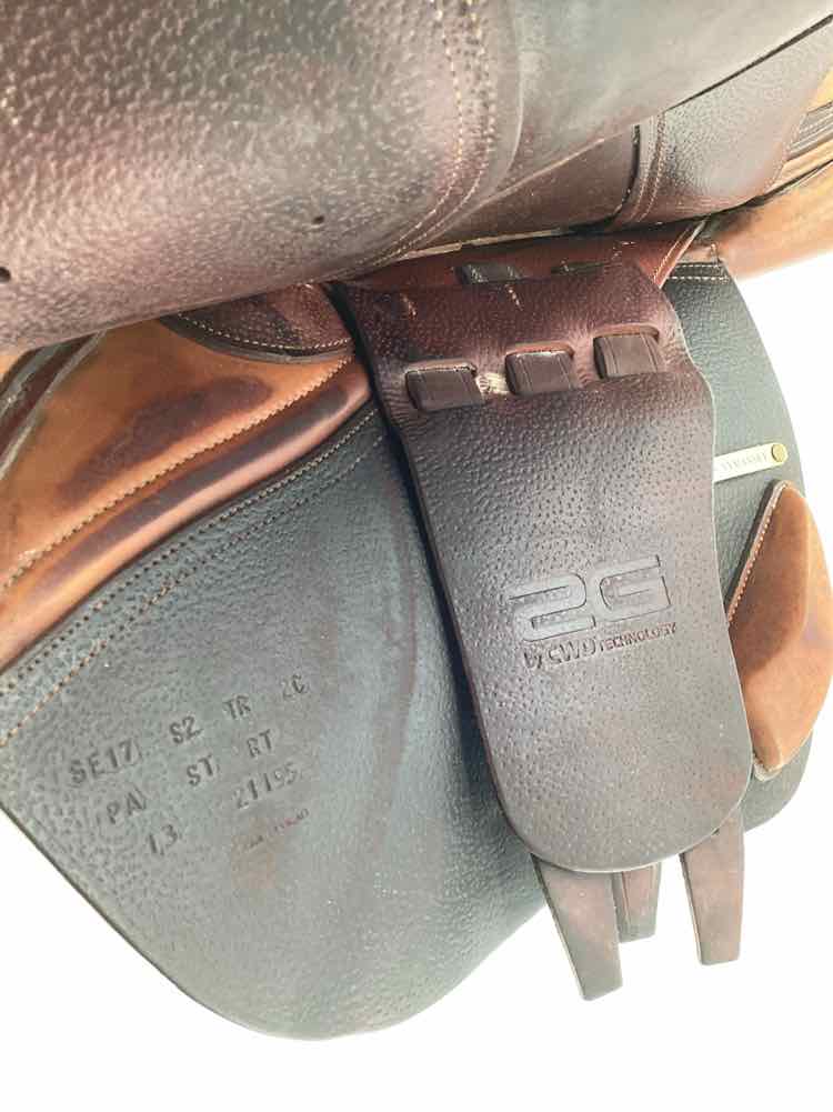 17" CWD SE17 S2 TR 2C used close contact jump saddle B