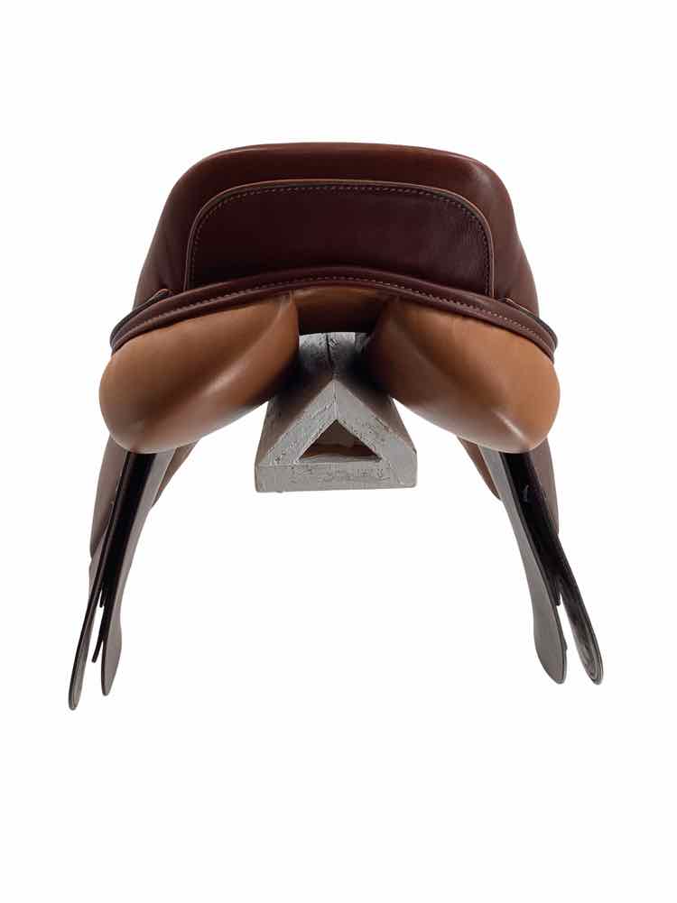 17.5" HDR PRO used close contact saddle B