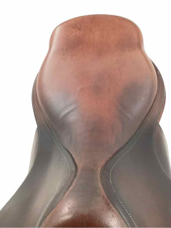 17" BDH used close contact saddle B
