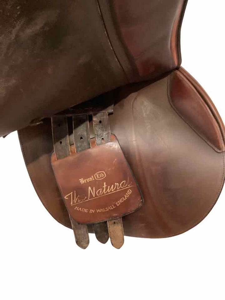 20" Beval Natural used close contact saddle B