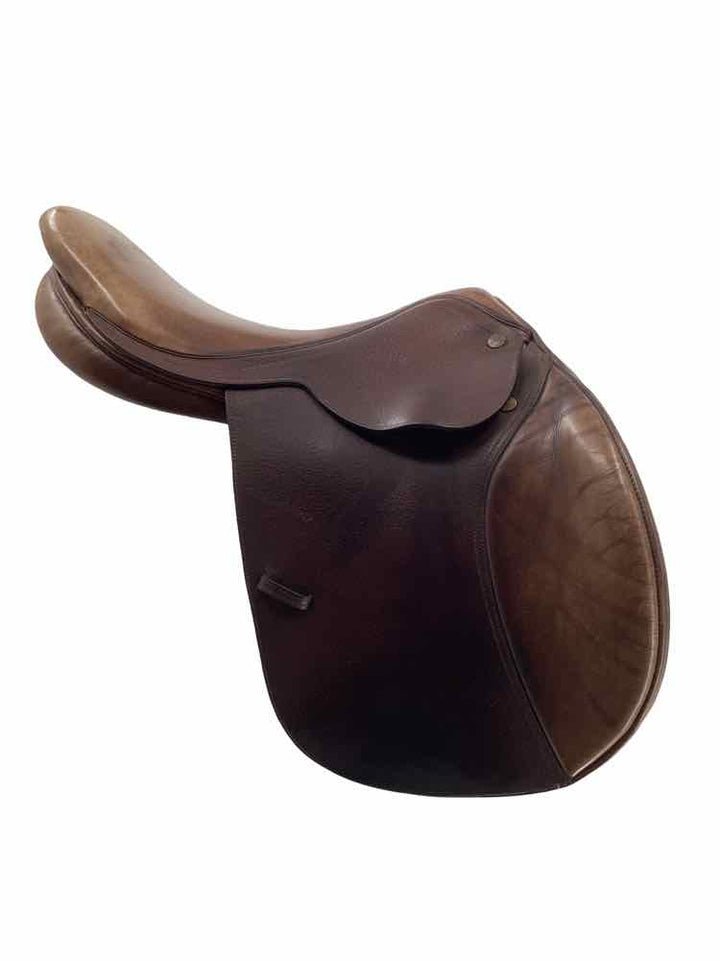 18" Beval used close contact saddle