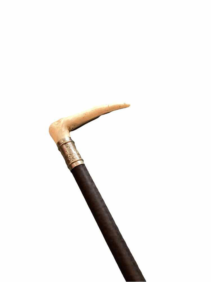 BROWN USED HUNT WHIP