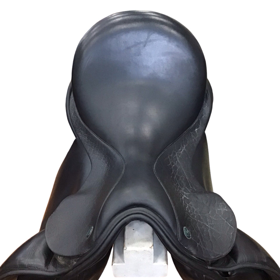 17.5" Hulsebos Dress CC Med/Wide Used Dressage Saddle - H