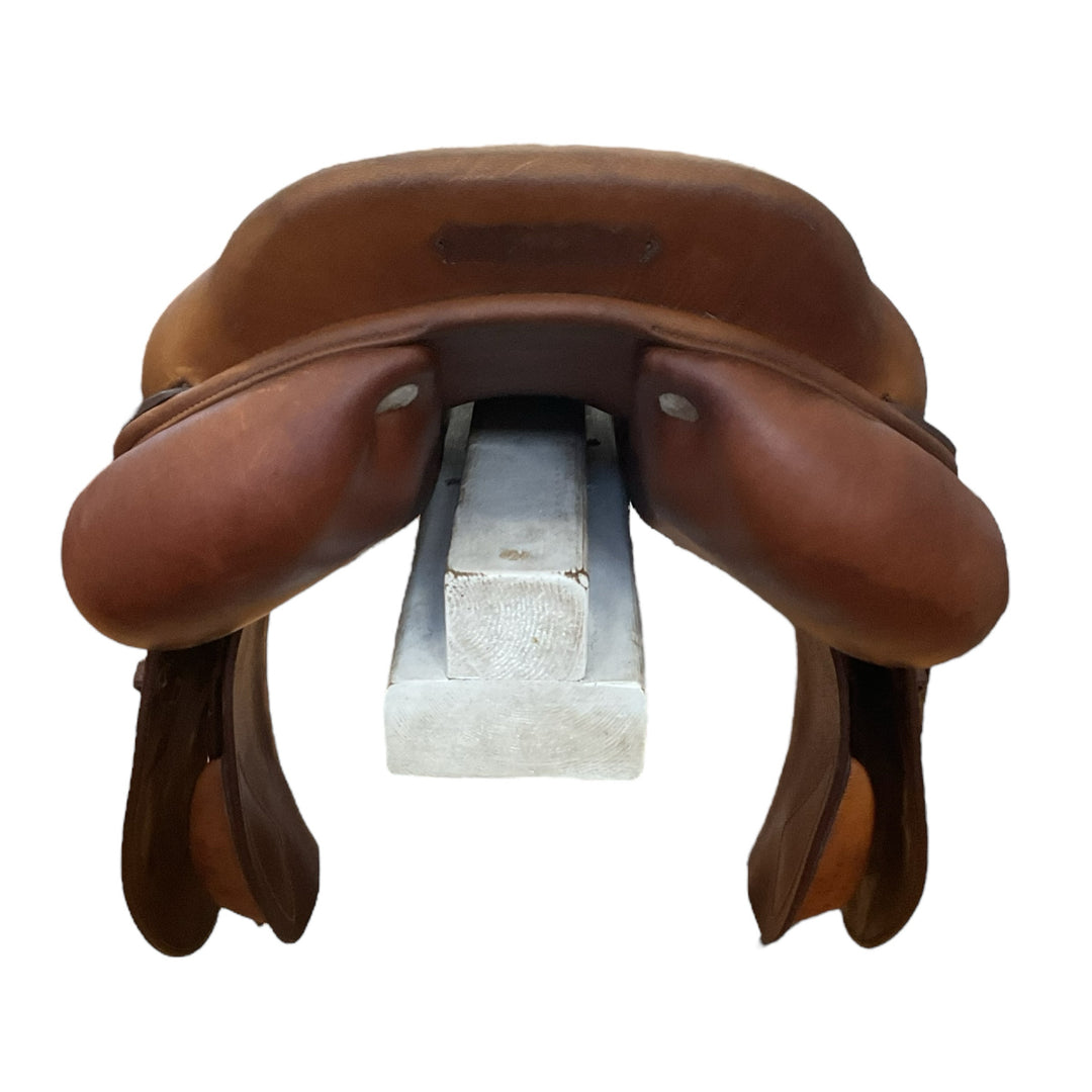 17" CWD SE01 Medium Used Hunter/Jumper Saddle - H
