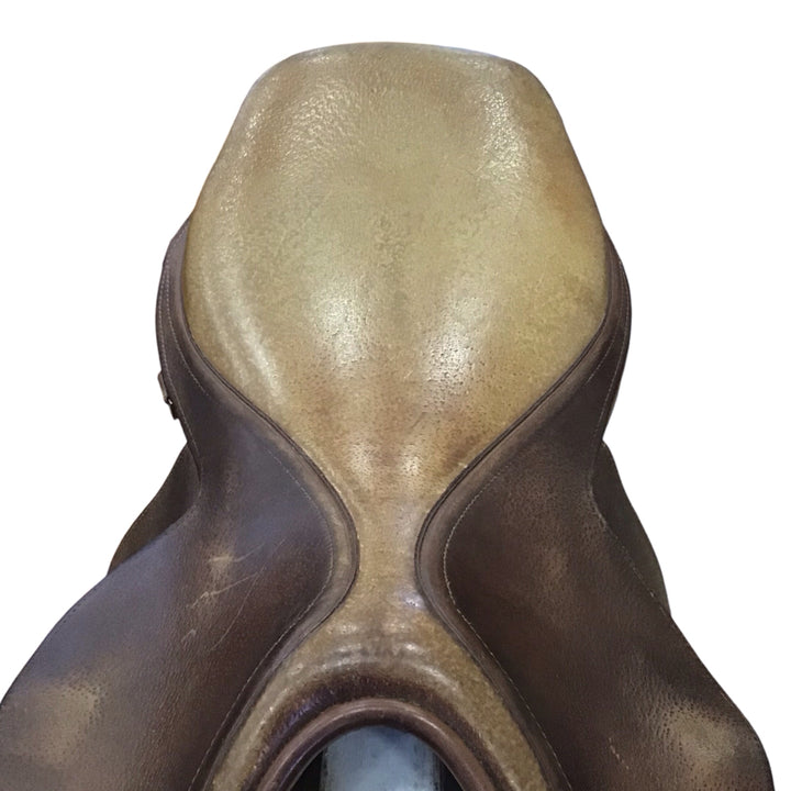 17" Beval World Cup Wide Used Hunter/Jumper Saddle - H