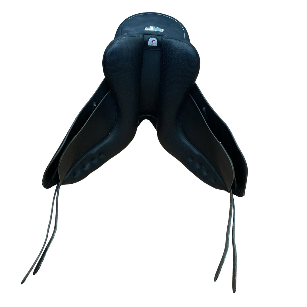 18" Wintec Isabell Adjustable Used Dressage Saddle