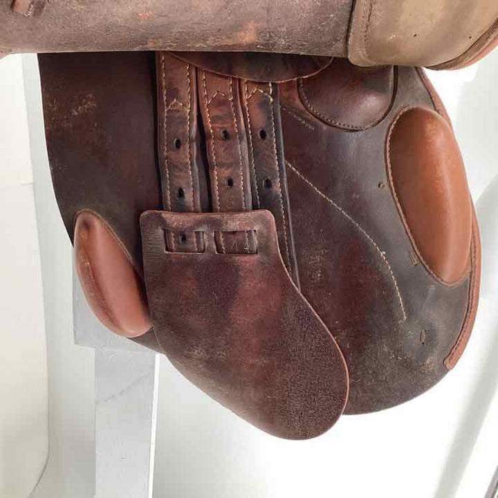 17" Prestige Grand Prix used close contact saddle measure 16.5" 33Cm B