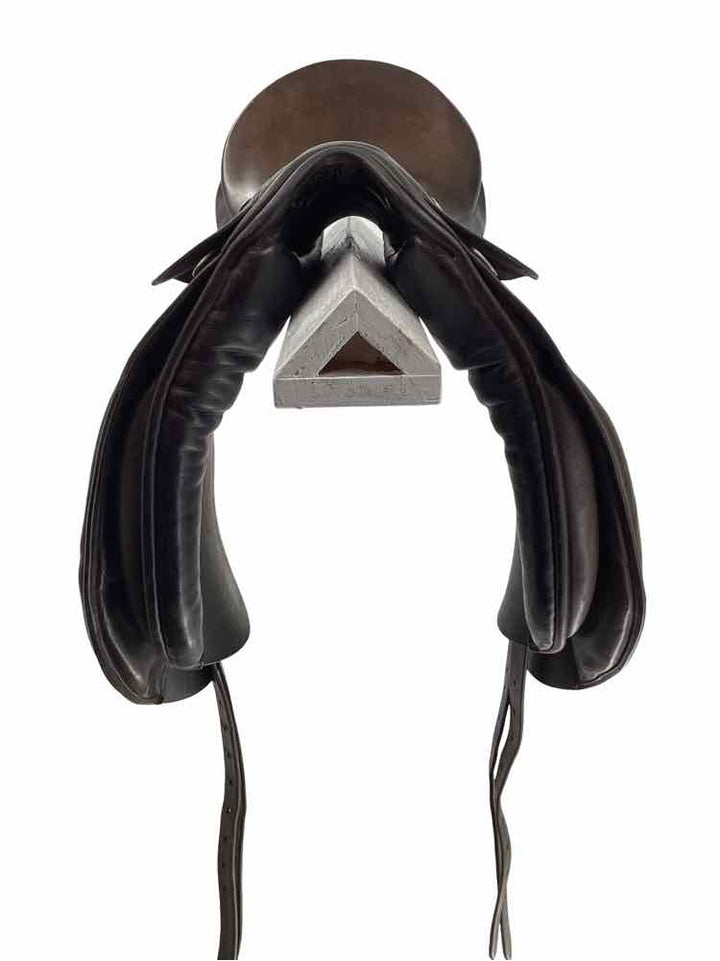 16.5" County Competitor used dressage saddle