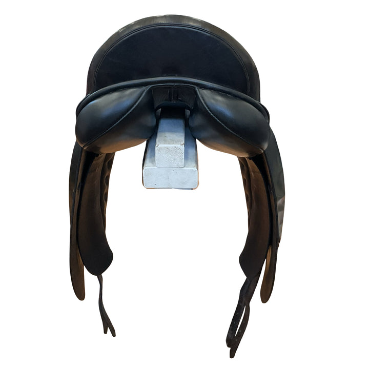 17.5" Cliff Barnsby The USDF Wide Used Dressage Saddle