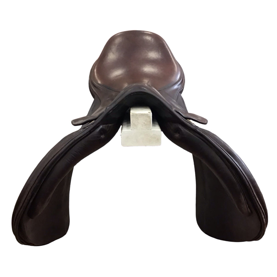 17.5" M. Toulouse Lucia II Wide Used Hunter/Jumper Saddle - H