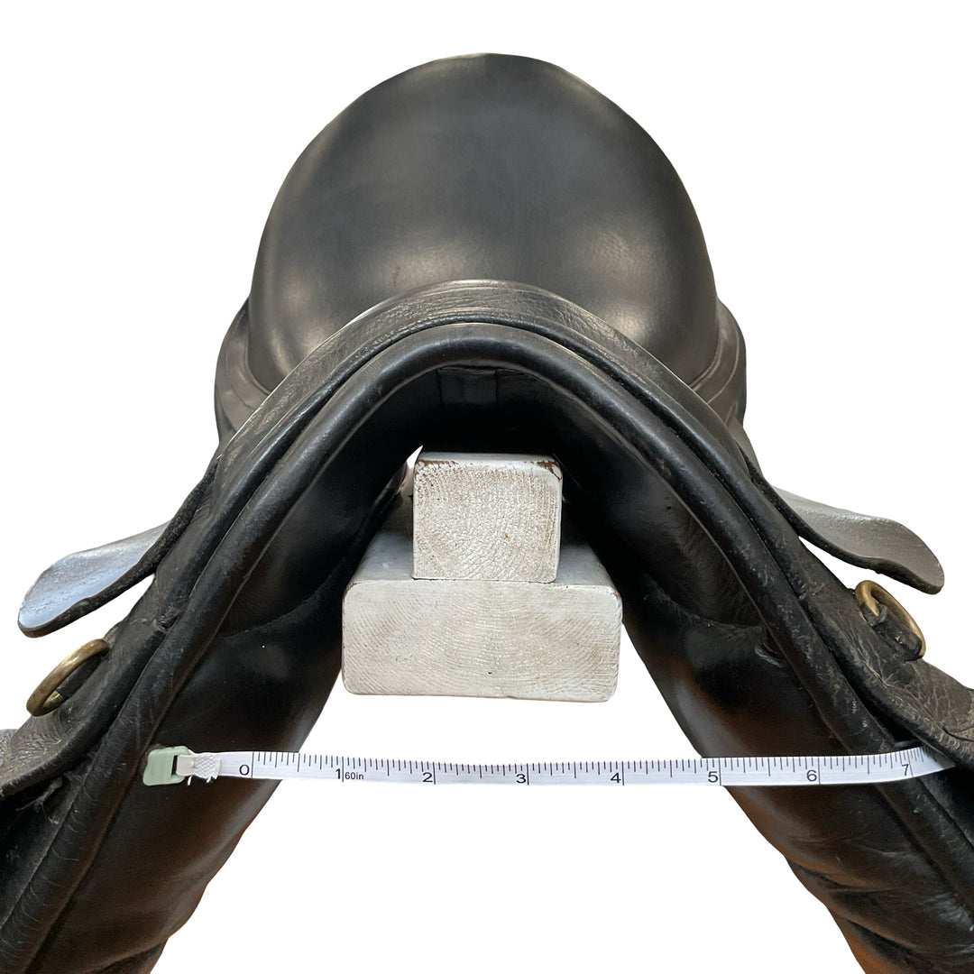 18" Busse Solibel Atlanta Medium Used Dressage Saddle