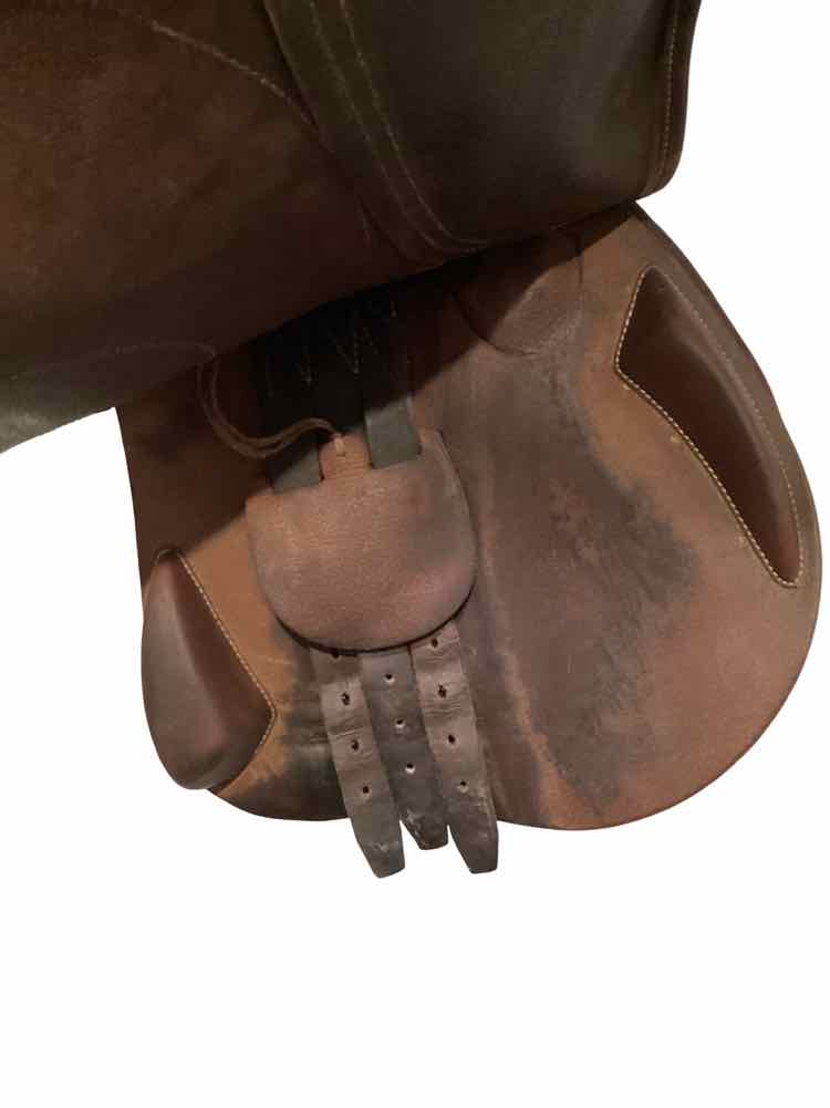 17.5" Antares Custom Comfort jump saddle used