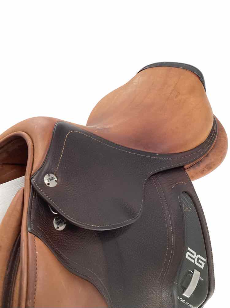 17" CWD 2G used close contact saddle