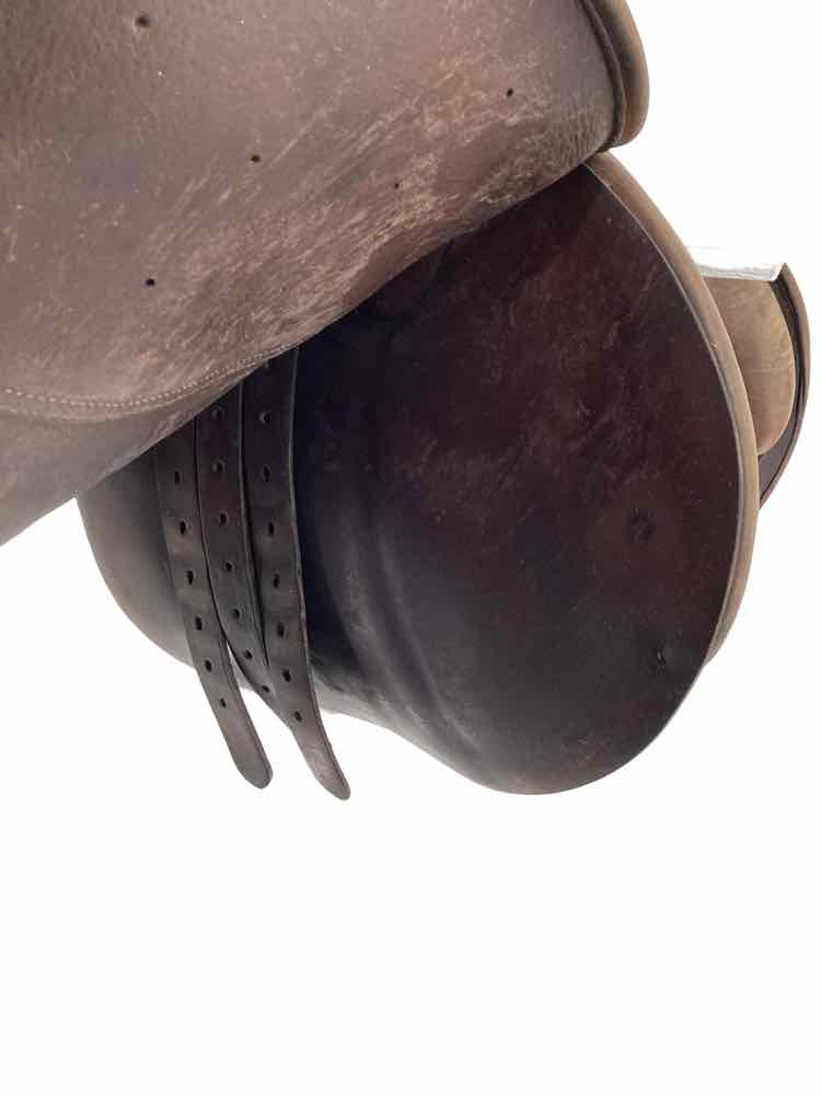 18" Butet used close contact saddle B