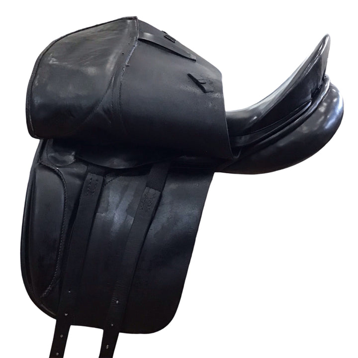 16.5" County Competitor No.3 Fit Med/Wide Used Dressage Saddle