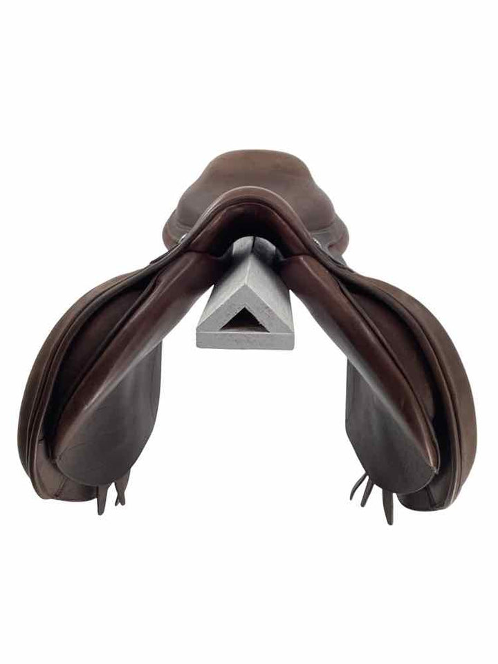 17.5" Pessoa used close contact saddle