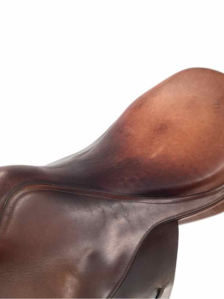 17.5" Circuit used close contact saddle