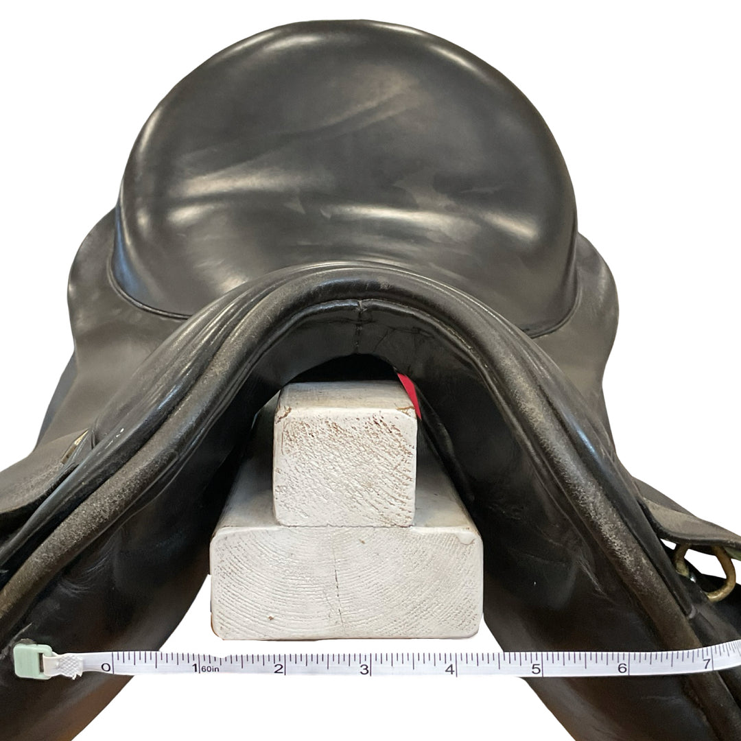 18" Albion Legend Medium Used Dressage Saddle