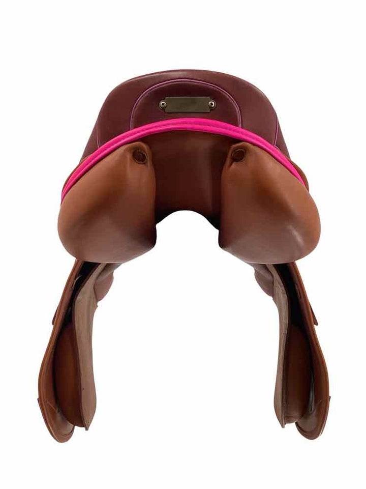 18" Zaldi with pink detail used close contact saddle B