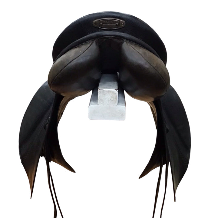 17.5" Stubben Scandica 32cm Wide Used Dressage Saddle - H