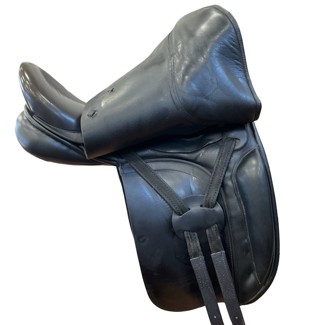 17.5" Cliff Barnsby The USDF Wide Used Dressage Saddle