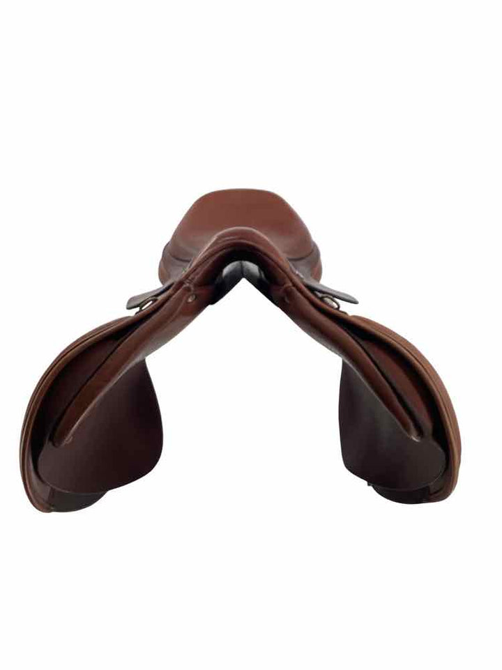 17" Dover used close contact saddle B